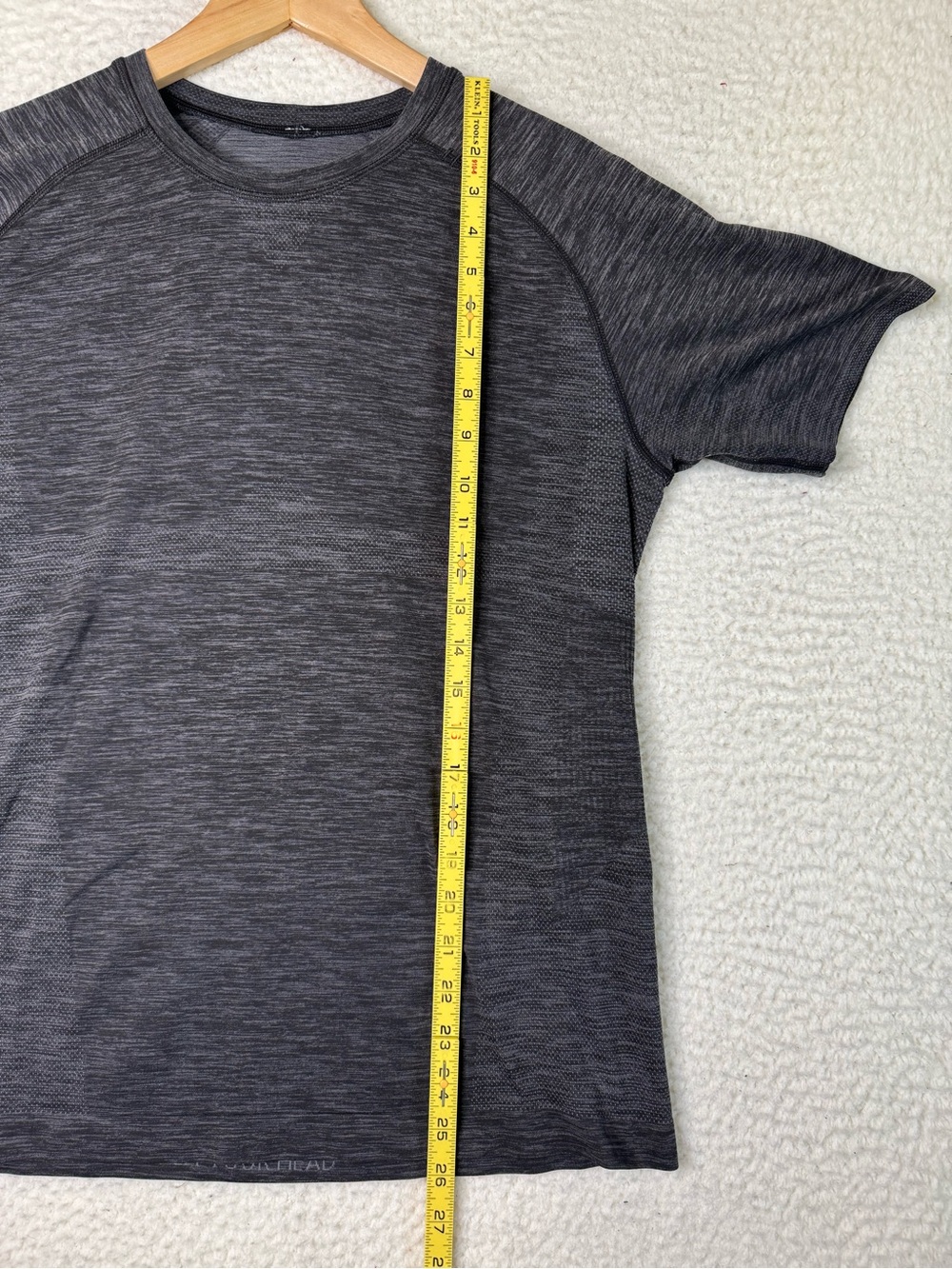 Lululemon Metal Vent Tech Short Sleeve Shirt Deep Coal Black Men's Size Medium - Picture 9 of 9